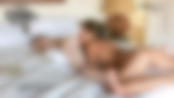 电影 同性口腔按摩 中的屏幕截图 #12